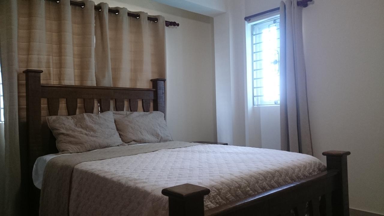 Luxury Karla Apartments Las Flores Zewnętrze zdjęcie